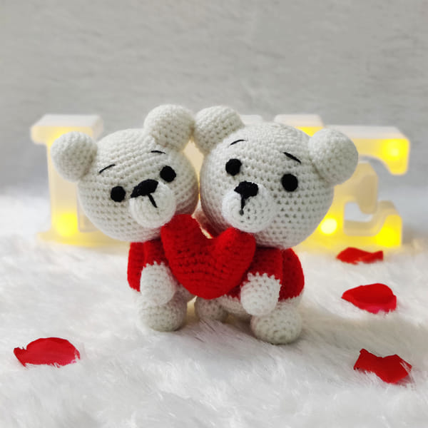 Crochet Hugging Teddy - Single Piece