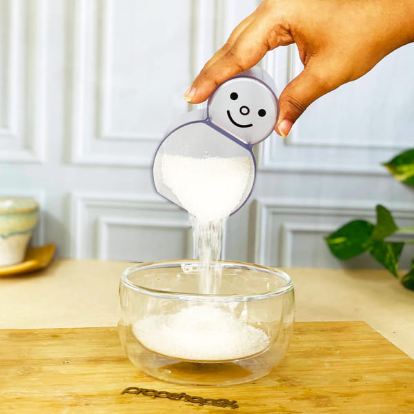 Measuring Cup - 2 Sided - Transparent - Single Piece