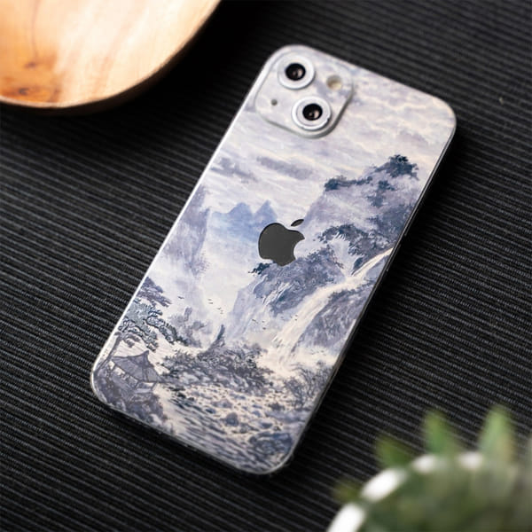 Mountains Mobile Wrap - Apple iPhone 13 Pro