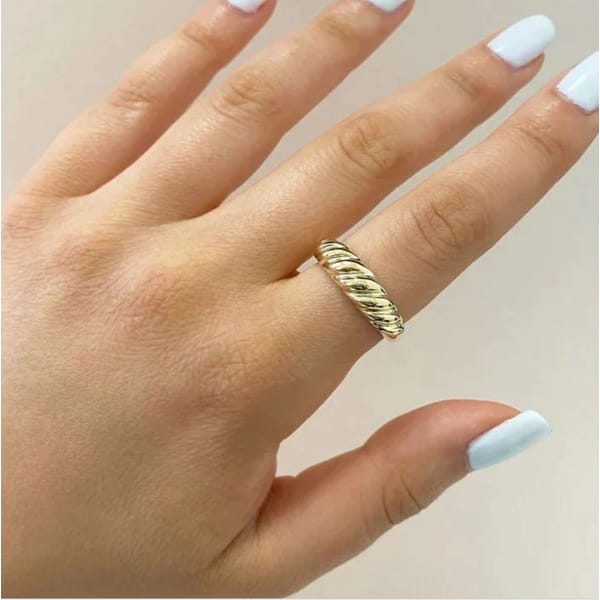 Ring - Bold Curve - Single Piece - Juju Joy