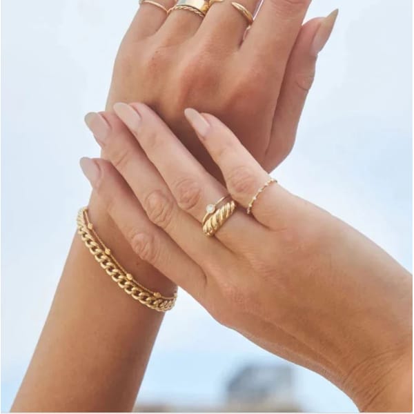 Ring - Bold Curve - Single Piece - Juju Joy