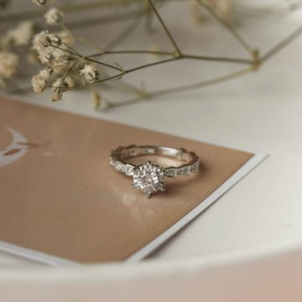 Ring - Floral Diamond - Single Piece