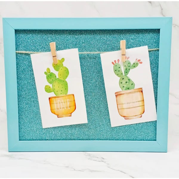 Wall Frame With Wooden Clips - Glitter